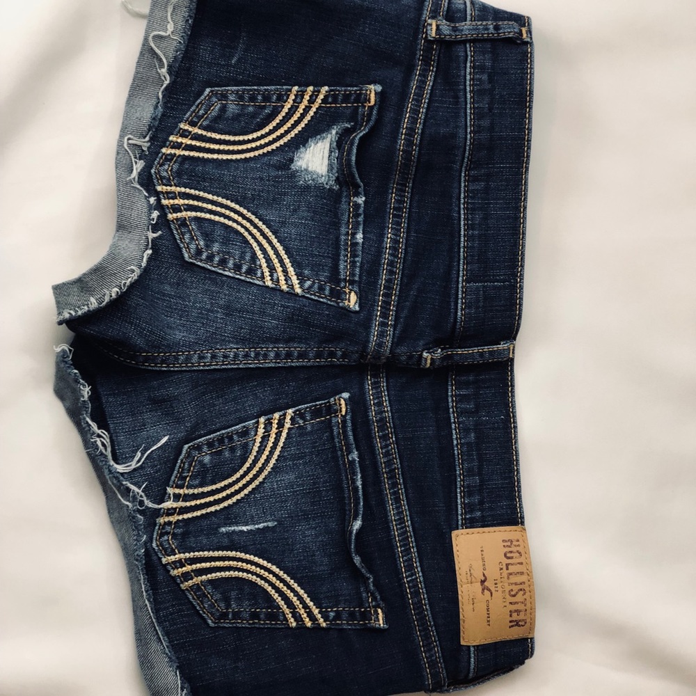 𝙷𝚘𝚕𝚕𝚒𝚜𝚝𝚎𝚛 𝚓𝚎𝚊𝚗 𝚜𝚑𝚘𝚛𝚝𝚜 - Picture 2 of 2